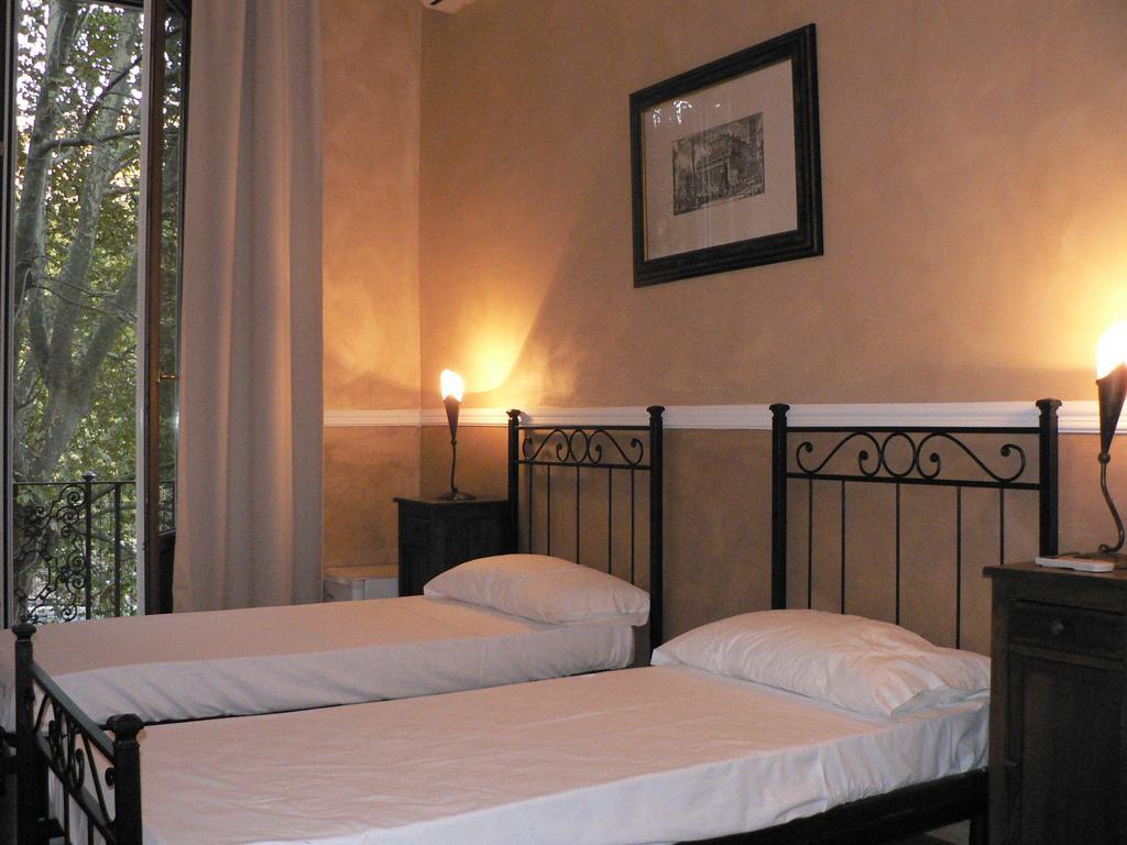 B&B Giovine Italia Rome Bilik gambar